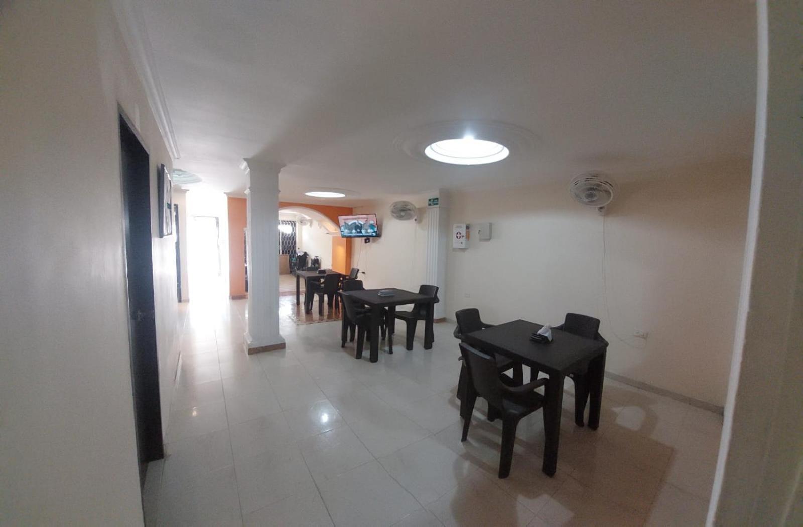 Hostal Los Alpes Cartagena — Photos 1